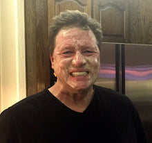 Load image into Gallery viewer, Organic Tumeric Vitamin C &amp; E Brightening &amp; Tightening Face Mask - 2 oz.
