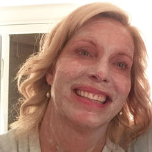 Load image into Gallery viewer, Organic Tumeric Vitamin C &amp; E Brightening &amp; Tightening Face Mask - 2 oz.

