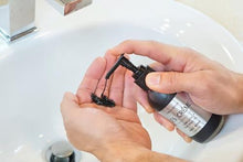 Load image into Gallery viewer, Daily Detox Face Wash- With Charcoal
